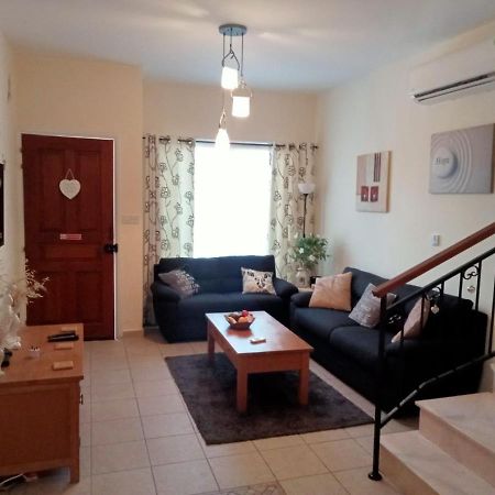 No3,23 Neilmmantos St Peyia Villa Eksteriør billede