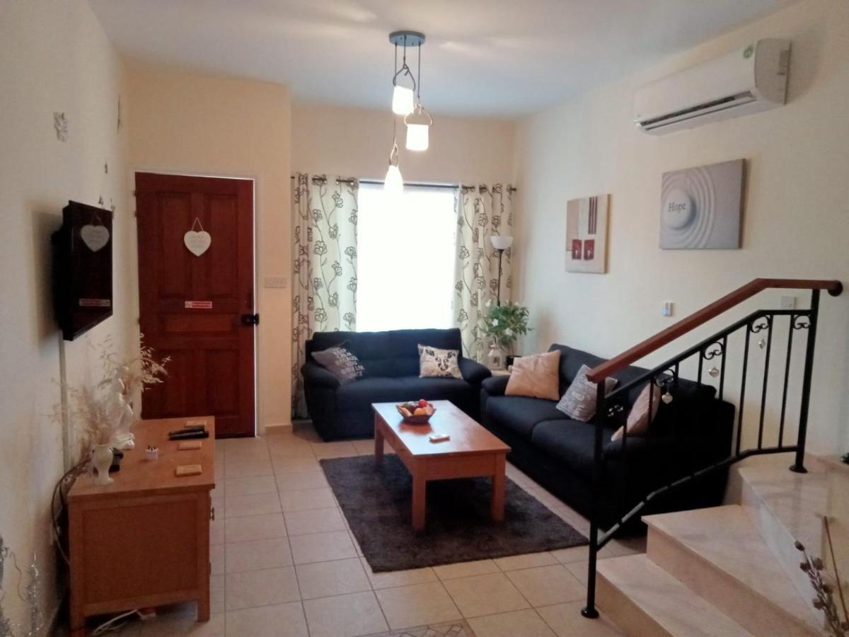 No3,23 Neilmmantos St Peyia Villa Eksteriør billede